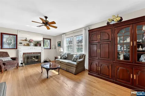 68 Ilford Avenue North Arlington NJ 07031