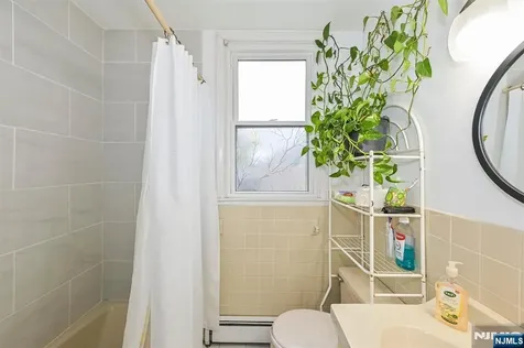 135 Cresskill Avenue Dumont NJ 07628