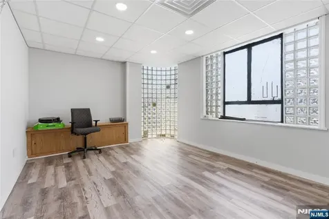 475 Westminster Place Lodi NJ 07644