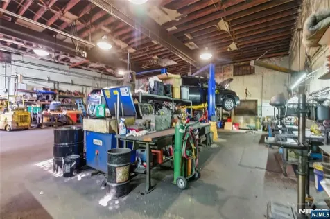 475 Westminster Place Lodi NJ 07644