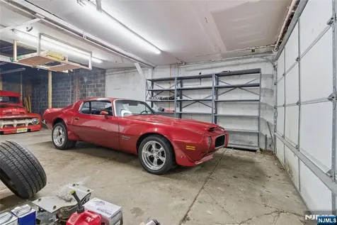 475 Westminster Place Lodi NJ 07644