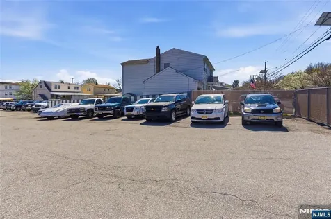 475 Westminster Place Lodi NJ 07644