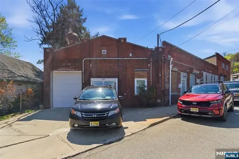 475 Westminster Place Lodi NJ 07644