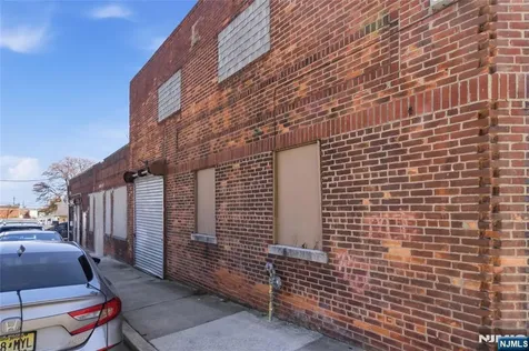 475 Westminster Place Lodi NJ 07644
