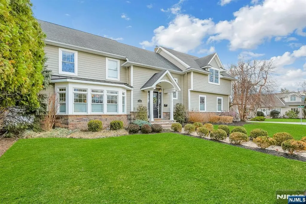 110 Terbell Parkway River Vale NJ 07675