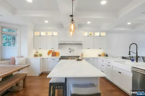 110 Terbell Parkway River Vale NJ 07675