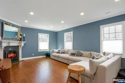 110 Terbell Parkway River Vale NJ 07675