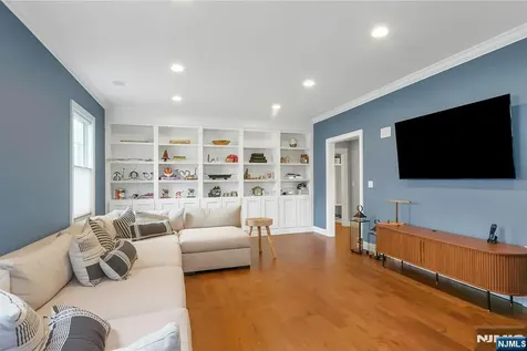110 Terbell Parkway River Vale NJ 07675