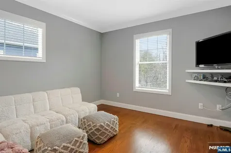 110 Terbell Parkway River Vale NJ 07675