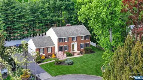 18 Stonewall Court Mahwah NJ 07430