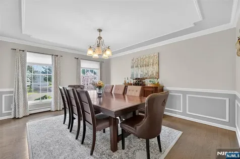 18 Stonewall Court Mahwah NJ 07430