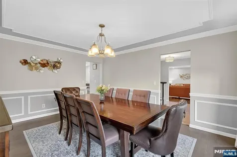 18 Stonewall Court Mahwah NJ 07430