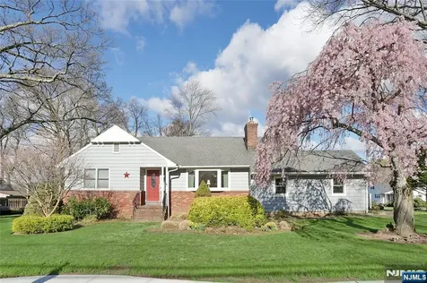 223 Linda Vista Avenue North Haledon NJ 07508
