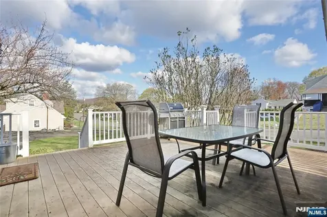 223 Linda Vista Avenue North Haledon NJ 07508
