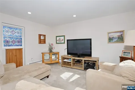 223 Linda Vista Avenue North Haledon NJ 07508