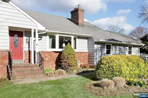 223 Linda Vista Avenue North Haledon NJ 07508