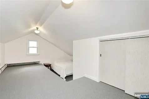 223 Linda Vista Avenue North Haledon NJ 07508