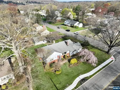 223 Linda Vista Avenue North Haledon NJ 07508