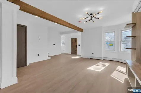 27 Valley Way West Orange NJ 07052