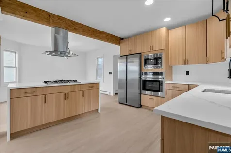 27 Valley Way West Orange NJ 07052