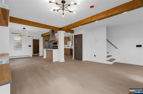 27 Valley Way West Orange NJ 07052