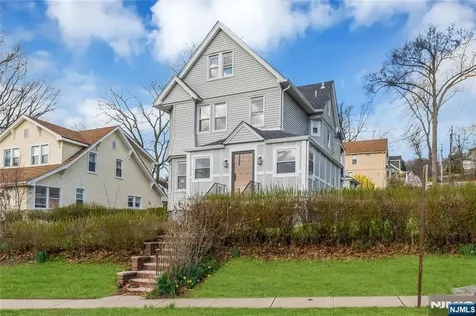 27 Valley Way West Orange NJ 07052
