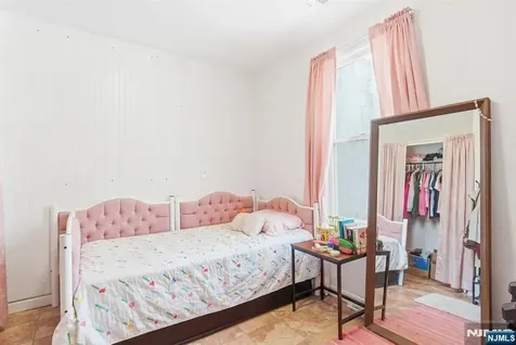 135 Dixon Avenue Paterson NJ 07501