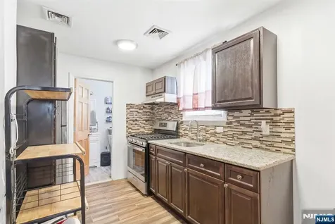 135 Dixon Avenue Paterson NJ 07501