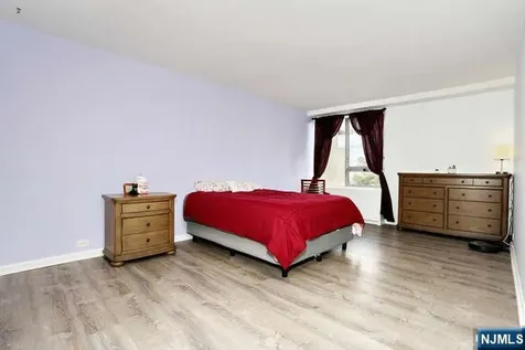 2 Horizon Road Fort Lee NJ 07024