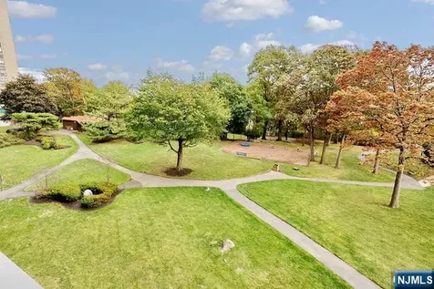2 Horizon Road Fort Lee NJ 07024