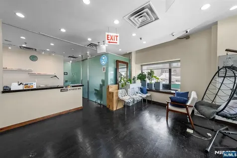 200 Main Street Fort Lee NJ 07024
