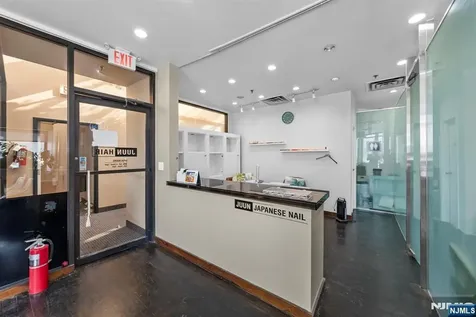 200 Main Street Fort Lee NJ 07024