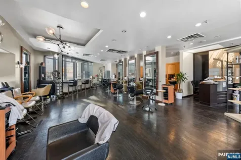 200 Main Street Fort Lee NJ 07024