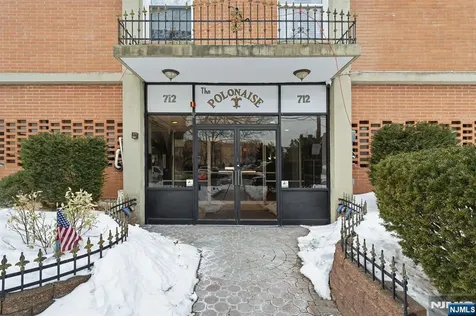 712 Broad Street Elizabeth NJ 07208