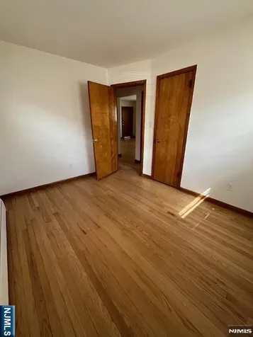 122 Stuyvesant Avenue Lyndhurst NJ 07071