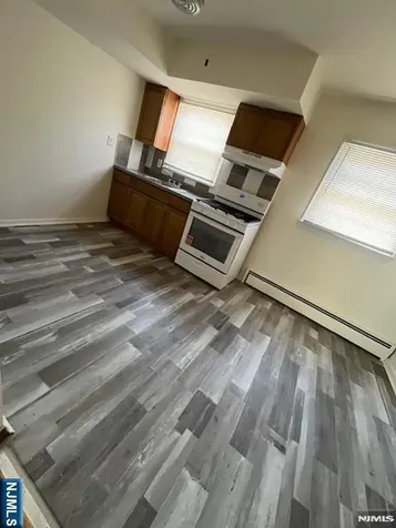 122 Stuyvesant Avenue Lyndhurst NJ 07071