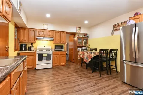 155 Lafayette Street Newark NJ 07105