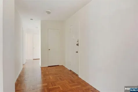 415 Claremont Avenue Montclair NJ 07042