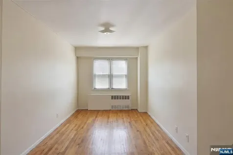 415 Claremont Avenue Montclair NJ 07042