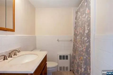 415 Claremont Avenue Montclair NJ 07042