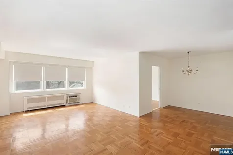 415 Claremont Avenue Montclair NJ 07042