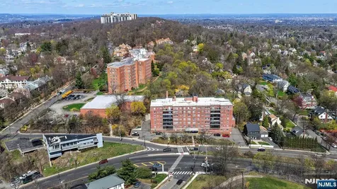 415 Claremont Avenue Montclair NJ 07042