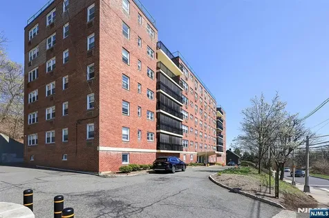 415 Claremont Avenue Montclair NJ 07042