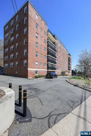 415 Claremont Avenue Montclair NJ 07042