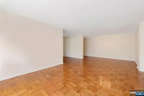 415 Claremont Avenue Montclair NJ 07042