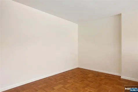 415 Claremont Avenue Montclair NJ 07042
