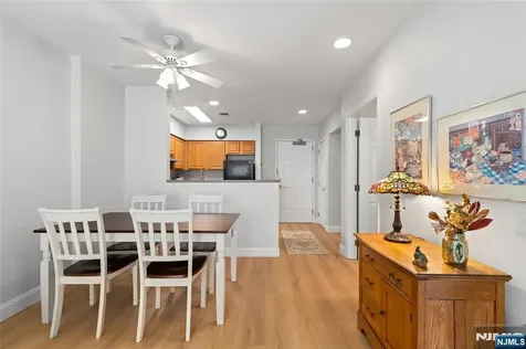 189 Forest Avenue Paramus NJ 07652