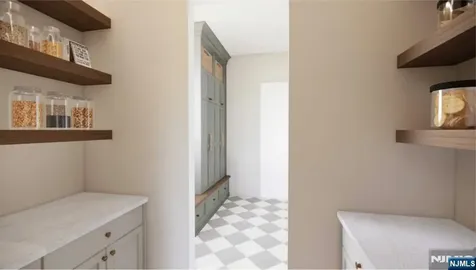 331 Lockwood Drive Paramus NJ 07652