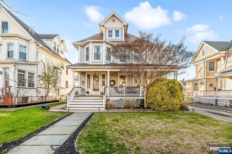 208 Mortimer Avenue Rutherford NJ 07070