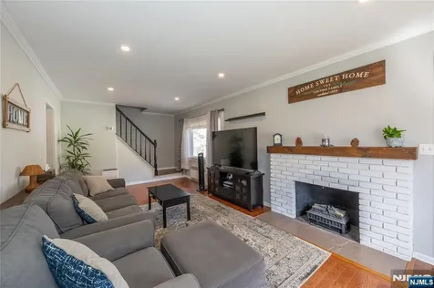 19 Bond Place West Caldwell NJ 07006